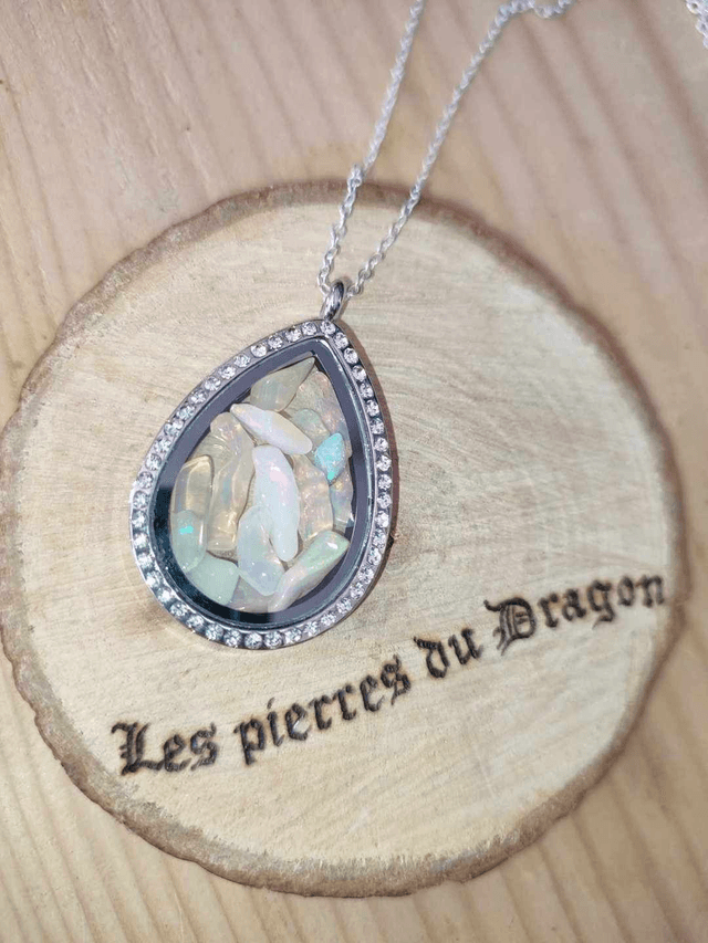 pendentif goutte opale d'Ethiopie naturelle