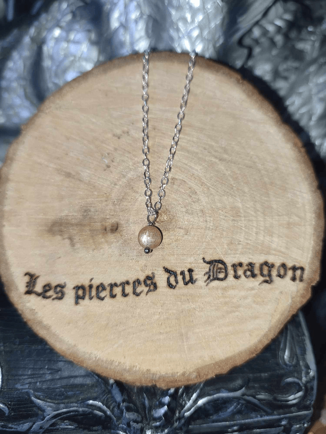 collier fin pierre de soleil