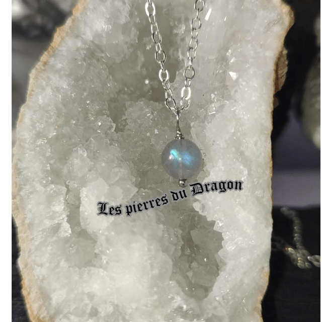 Collier fin labradorite 