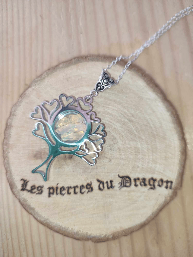 pendentif arbre de vie et opale d'Ethiopie naturelle