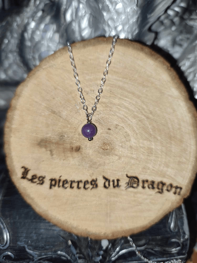 collier fin lépidolite
