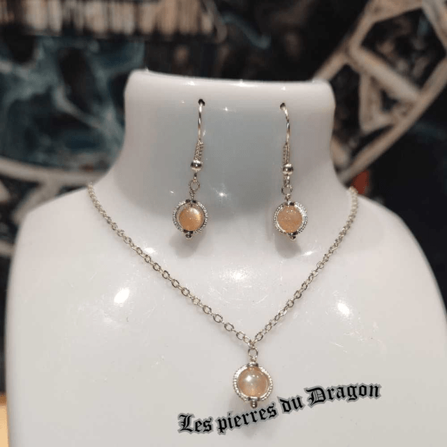 parure féminin sacré