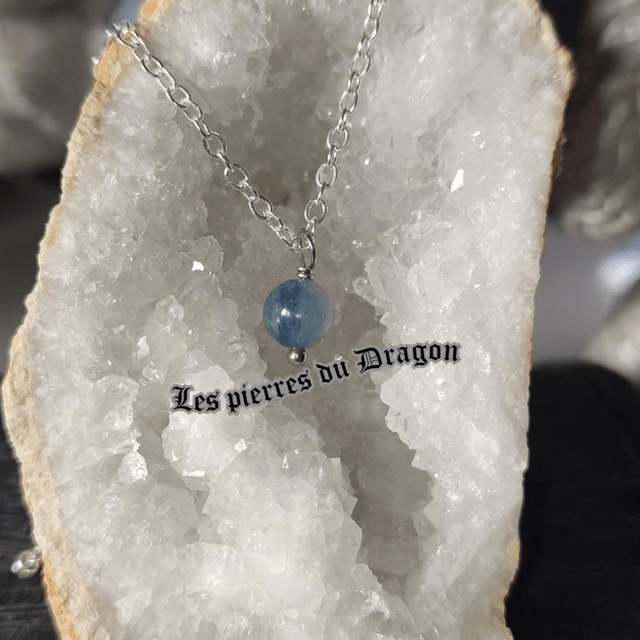 Collier fin cyanite dysthène